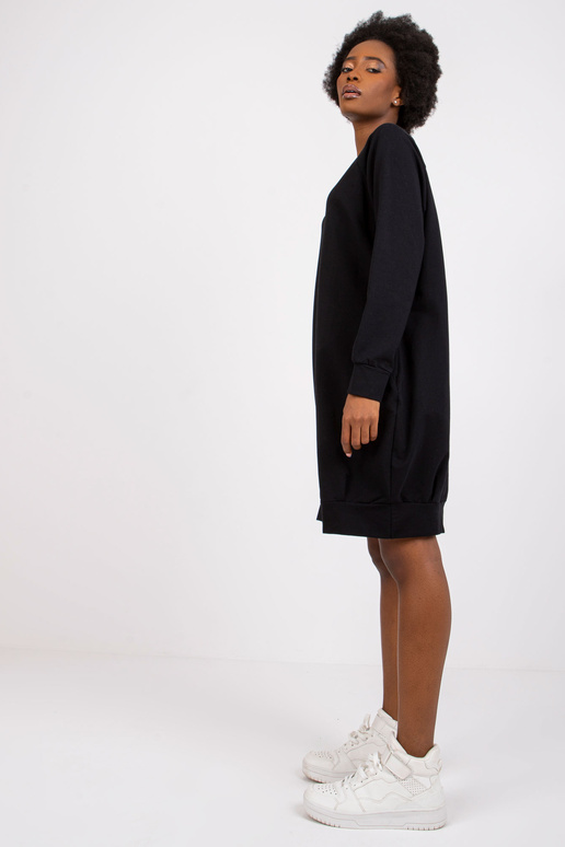 Must kleit Cristine Must kleit Cristine