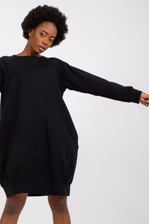 Must kleit Cristine Must kleit Cristine