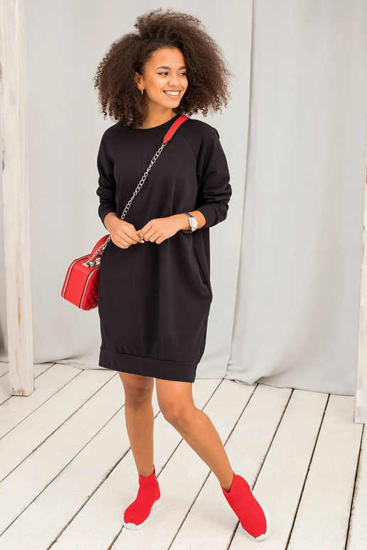 Must kleit Cristine Must kleit Cristine