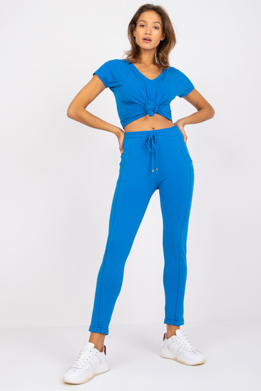 Sinised püksid Ligipääsetav