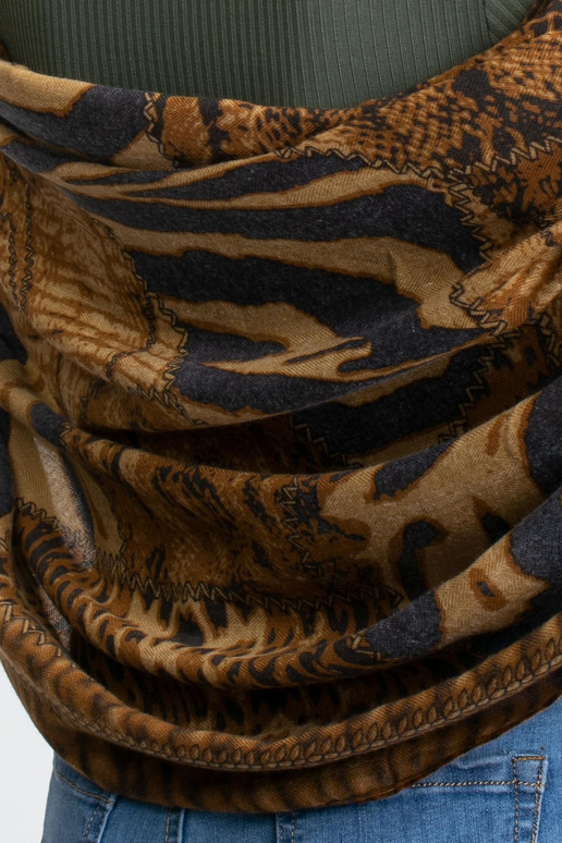 Helepruun loomamustriga tropp