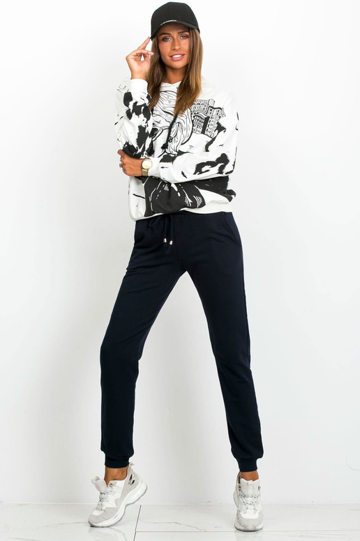 Tumesinised püksid Kiiremini