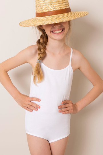 Valge body tüdrukule