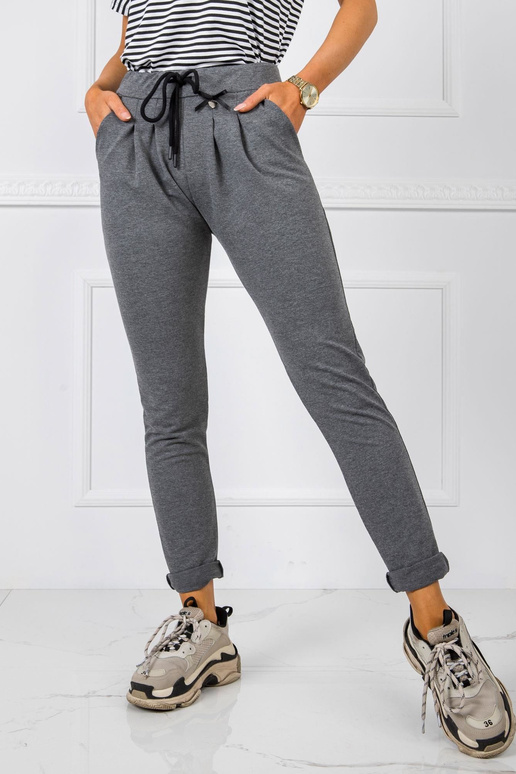 Tumehallid Jessi püksid