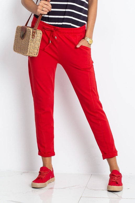 Ligipääsetavad punased püksid