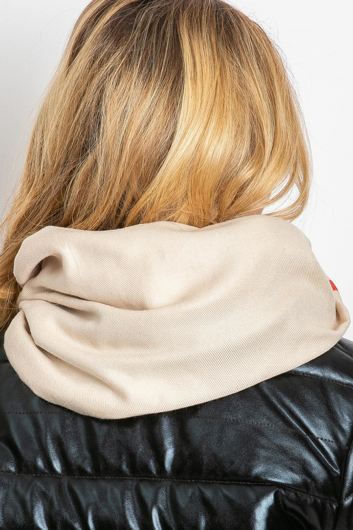 Helebeež narmastega sall