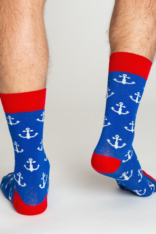 Tumesinise mustriga meeste sokid