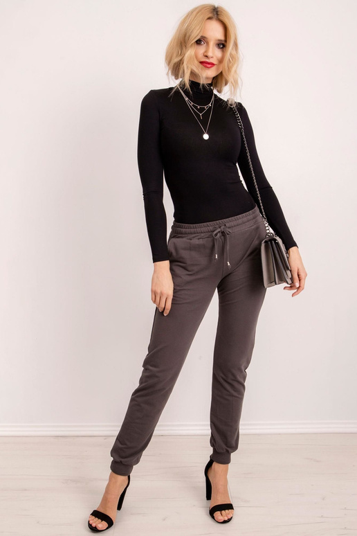 Tumedad khakivärvi püksid Kiiremini