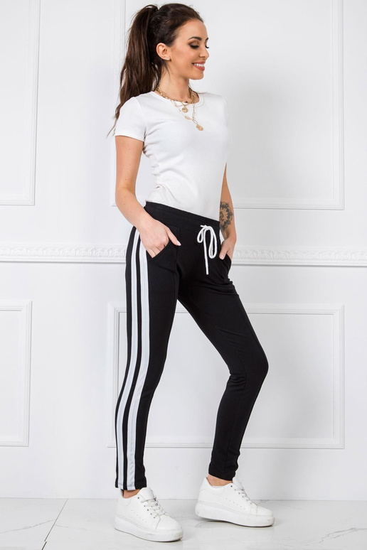 Mustad Laney püksid Mustad Laney püksid