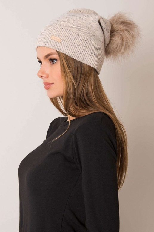 Naiste beež pompooniga müts RUE PARIS