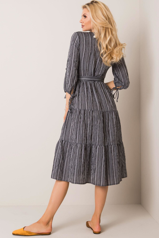 Hall ja must Hannah kleit