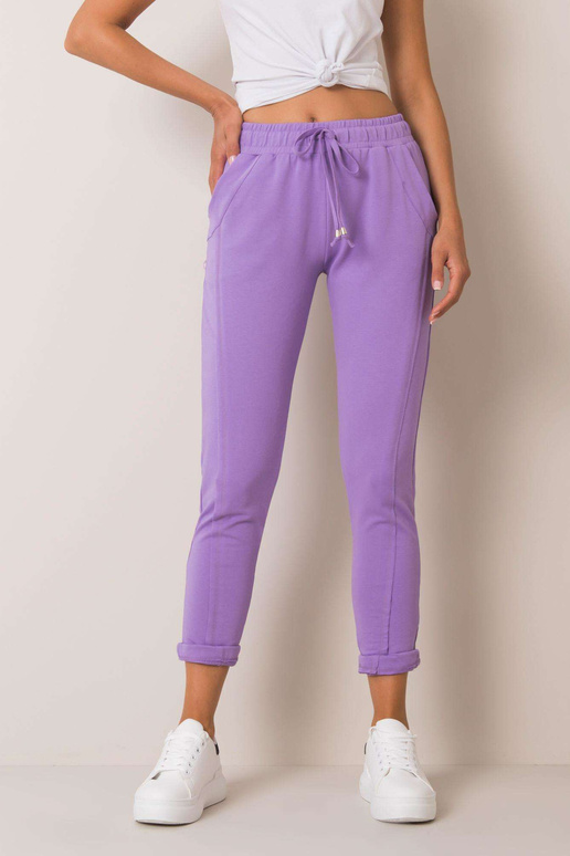 Lillad püksid Ligipääsetav Lillad püksid Ligipääsetav