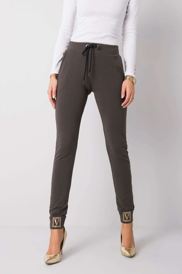 Tumedad khakivärvi püksid...