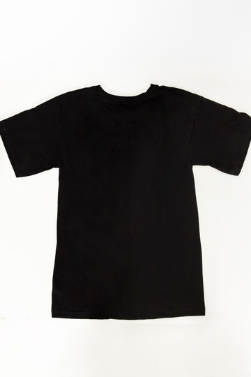 Must Neil meeste T-särk