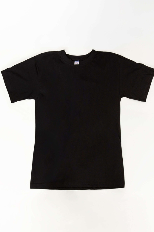 Must Neil meeste T-särk