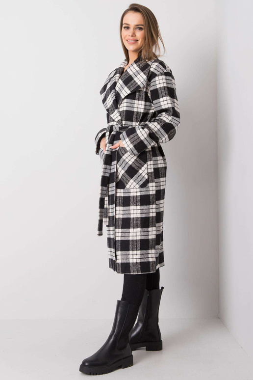 Yasmin Must-valge ruuduline mantel