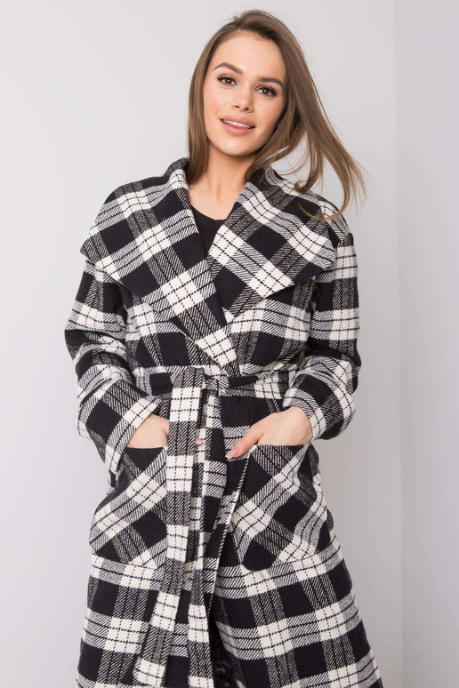 Yasmin Must-valge ruuduline mantel