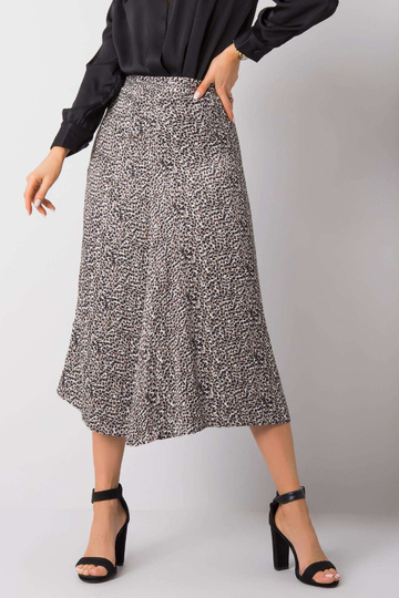 Must ja beež seelik Monica...