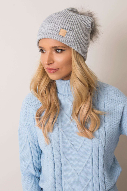 Helehall nokamüts pompooniga RUE PARIS