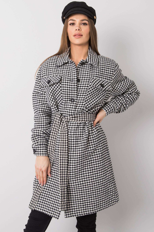 Tori valge ja must mantel