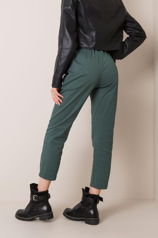 Cassie rohelised püksid