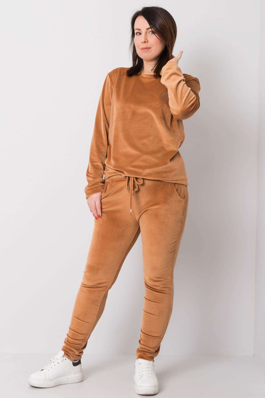 Camel velvet pluss suurus komplekt...