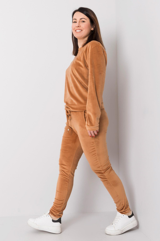 Camel velvet pluss suurus komplekt...