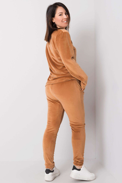 Camel velvet pluss suurus komplekt...