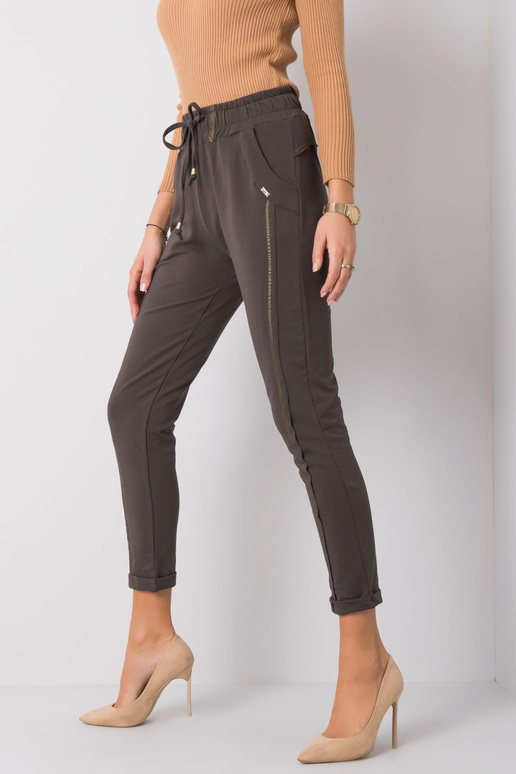 Riviera tumedad khakivärvi püksid