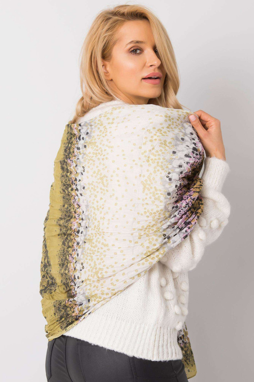 Heleroheline mustritega pleed