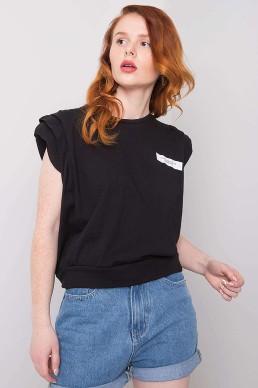 Must T-särk subtiitritega Zariah