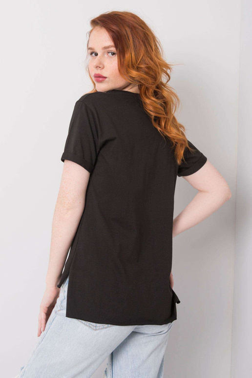 Must T-särk Eriniga Must T-särk Eriniga