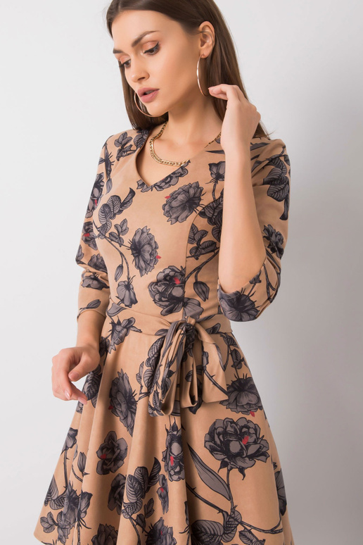 Issa beež hall kleit