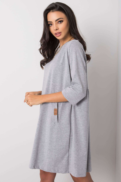 Halli volangidega kleit seljal Dalenne