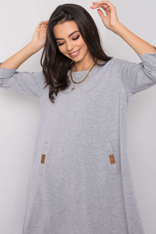 Halli volangidega kleit seljal Dalenne