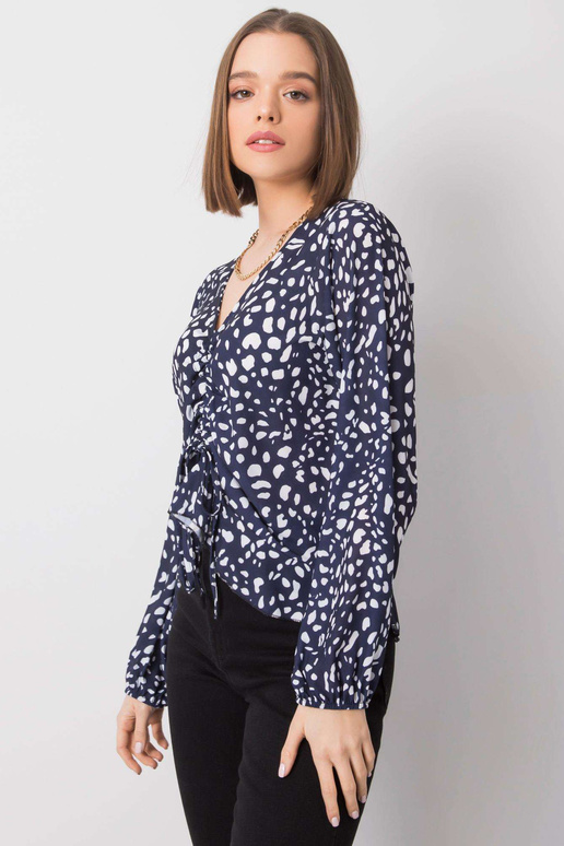 Ricarda tumesinine pluus