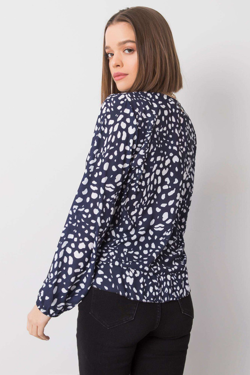 Ricarda tumesinine pluus