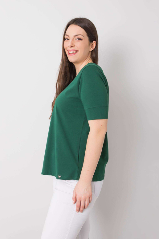 Tumeroheline suures suuruses...