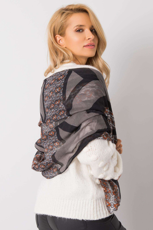 Must-oranži mustriga sall