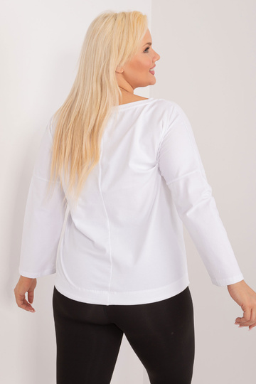 Valge pluss suuruses... 2