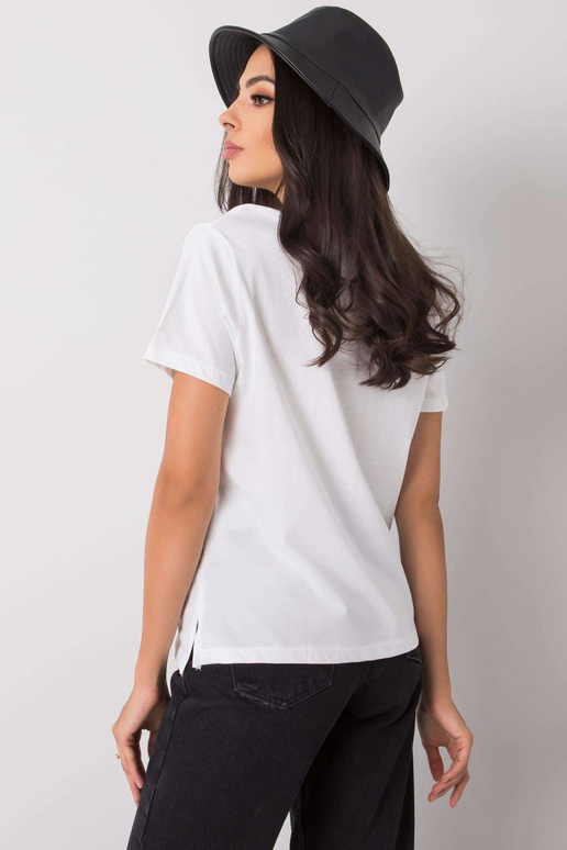 Valge Betsy aplikatsiooniga T-särk Valge Betsy aplikatsiooniga T-särk