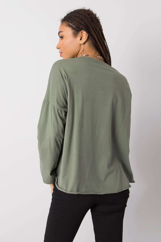 Khakivärvi Miriana pikkade...