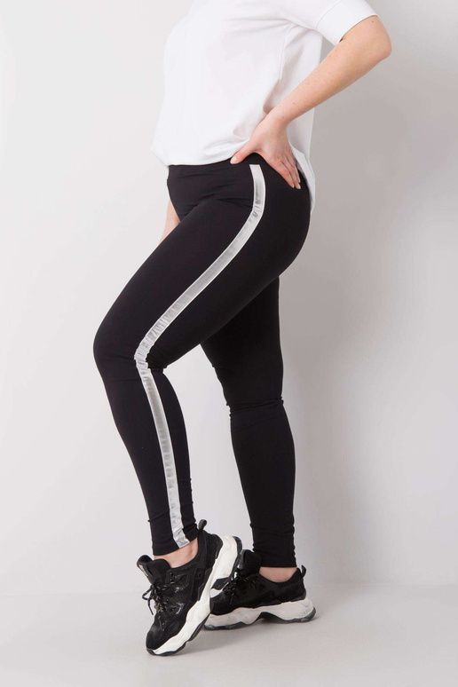 Mustad ja hõbedased plusssuuruses...