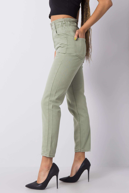 Khakivärvi kõrge vöökohaga teksad...