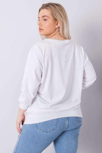 Valge pluss suuruses pluus... 2