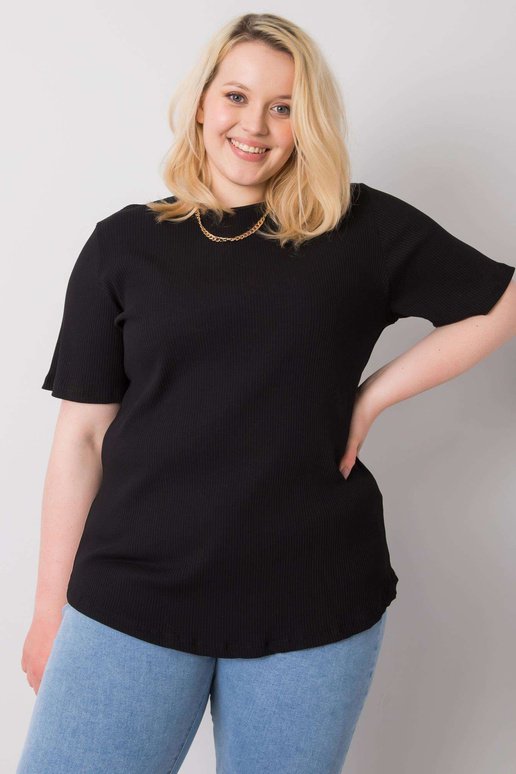 Must pluss suuruses pluus triibuga...