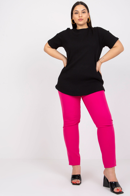 Must pluss suuruses pluus triibuga...