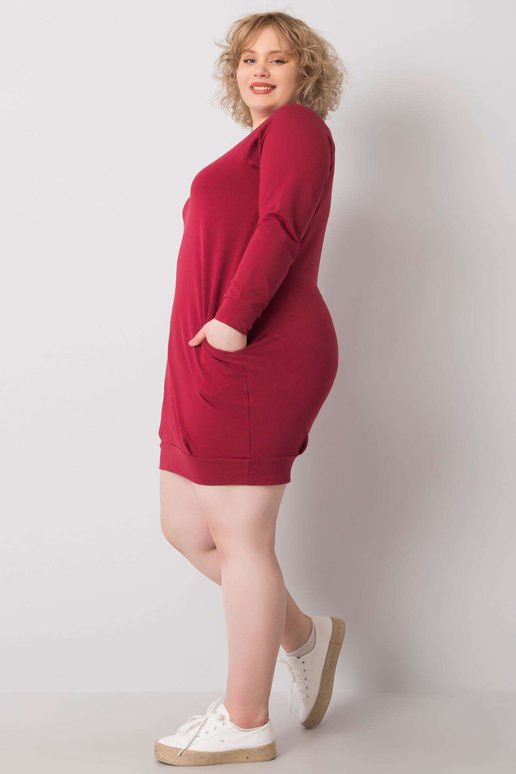 Burgundia kleit pluss suuruses Ariadne