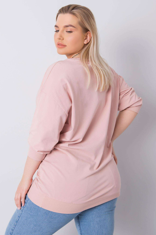 Määrdunud roosa pluss suuruses pluus...