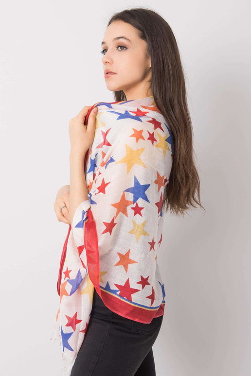 Punane tähetrükiga sall